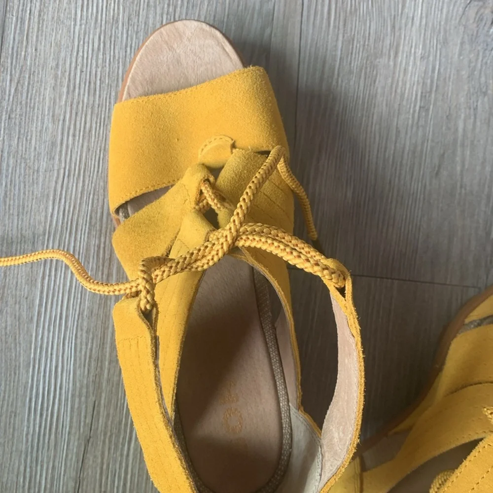 Sorel Joanie II Lace - Golden Yellow Wedge Size 9 - Picture 11 of 15